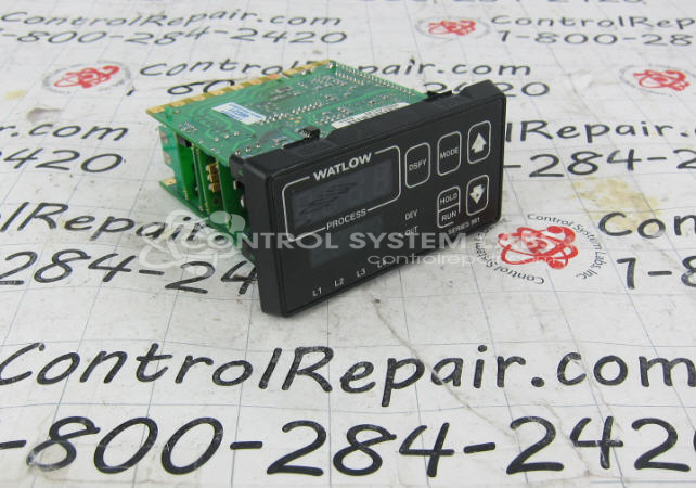 1/8 DIN Ramping Controller Single Input 2 Outputs Green Display