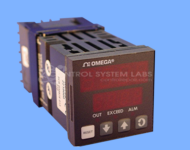 1/16 DIN Universal Temperature / Process Control