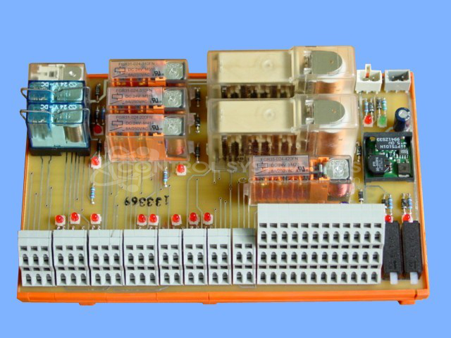 9 Relay with Power Supply Interface