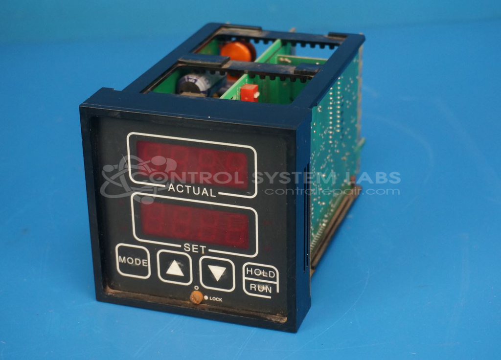 1/4 DIN Temperature Controller