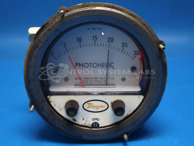 Photohelic Pressure Gauge